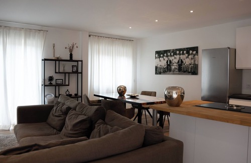 Rheinbach Apartment | Quiet, exclusively furnished apartment, centrally located in the city.