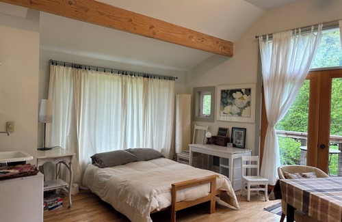 Washington County House | Quiet Forest Retreat halfway between Portland and Cannon Beach