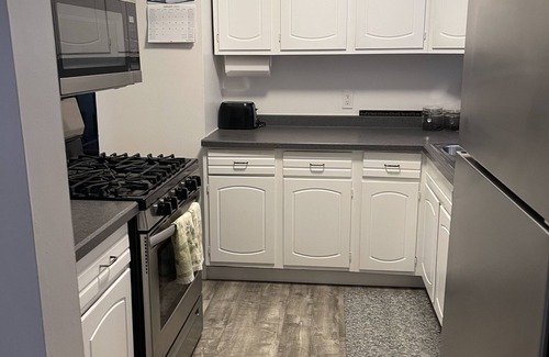 St. Paul House | Quiet Getaway! Pet-Friendly Fenced Backyard DT ST Paul Hudson Wisc. ST CROIX