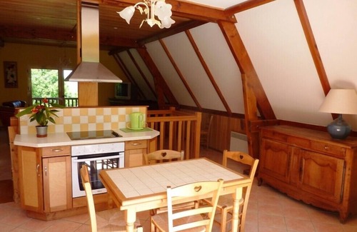 Loubressac Cottage | Quiet gite in one of the most beautiful villages of France, with pool