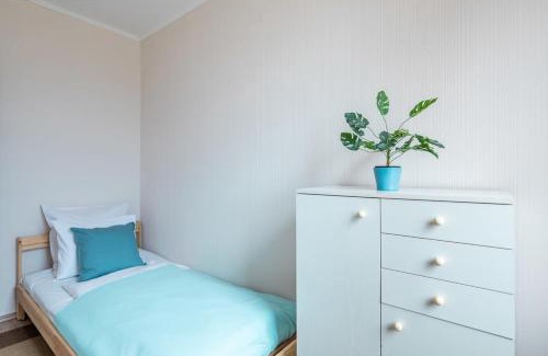 13th District Apartment | Quiet home near the center