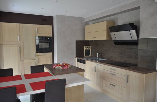 Serezin-du-Rhone House | Quiet house of 120m² with swimming pool near Lyon