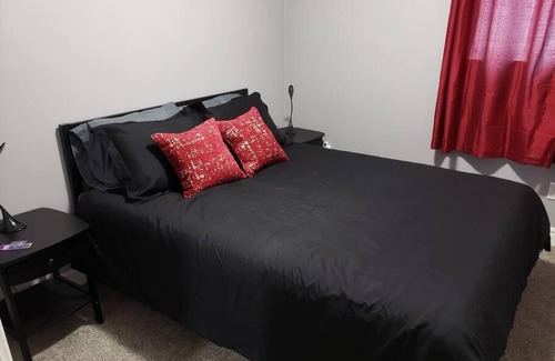 Mayerthorpe Apartment | Quiet new 3 bdrm house near Whitecourt No pets.