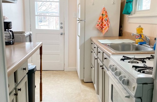 Gardens House | Quiet North End of Ocean City 2nd floor Get Away