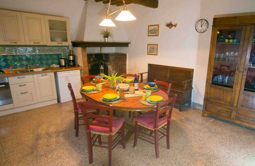 Montescudaio Apartment | quiet panoramic location with pool, 3 double rooms, 3 bathrooms, kitchen, terrace, private garden