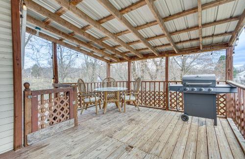 Mifflin House | Quiet Port Royal Home with Deck, Near Juniata River!