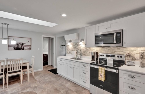 Paradise Apartment | Quiet, private apartment on a 160-year-old farm. Attractions within 5 miles.