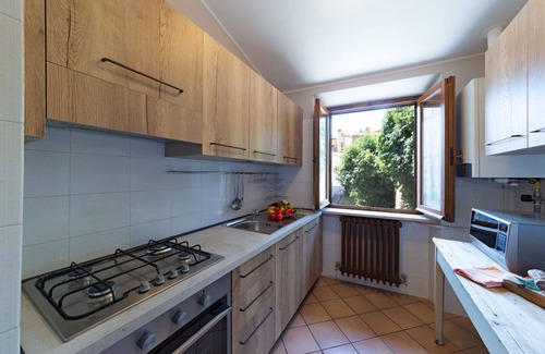 Pievefavera House | Quiet property set in a genuine context between nature and culture.