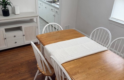 Arlington Ridge House | Quiet retreat in Arlington with 3 bed 2 bath and 2 metro within walking distance