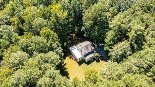 Bynum House | Quiet Retreat - Piano Firepit Peloton - 30 min to RTP