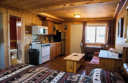 Rice Lake Cabin | Quiet stay on the lake in Room 4 - The Homestead - Curriers Lakeview Lodge
