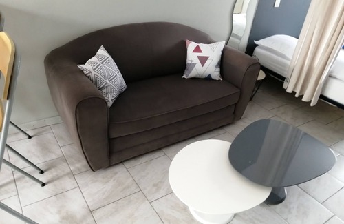 Saint-Sauveur-d'Aunis Apartment | Quiet studio