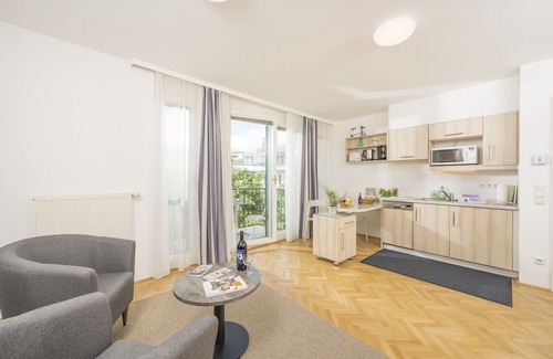 Hernals Apartment | Quiet studio apartment with balcony