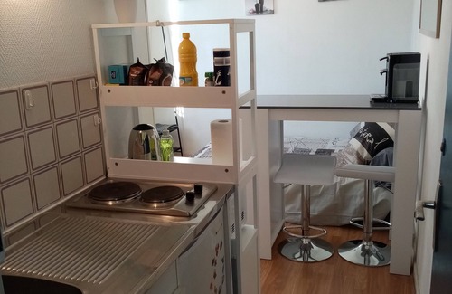 Limoges Apartment | Quiet studio with WIFI