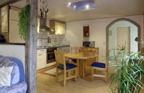 Freidorf Apartment | Quiet vacation apartment according to Chinese Feng-Shui teachings with water bed