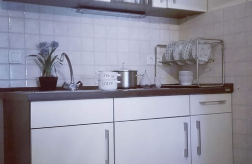 Bullay Apartment | Quiet, yet centrally located, newly renovated apartment for 2-4 people