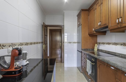 Barakaldo Apartment | Quietness and Comfort next to the Barakaldo Estuary