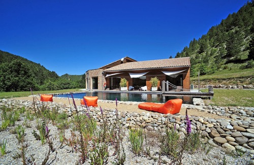 La Roche-sur-le-Buis Cottage | Quietness and serenity in the heart of Provence - Simplicity