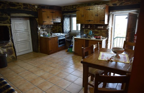 Castro Daire Cottage | Quinta da Malhada - A. L. 14 km from Paiva Walkways
