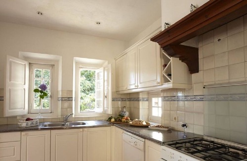 Monserrate House | Quinta Matalva Main House -styish and secluded villa with pool, view and gardens