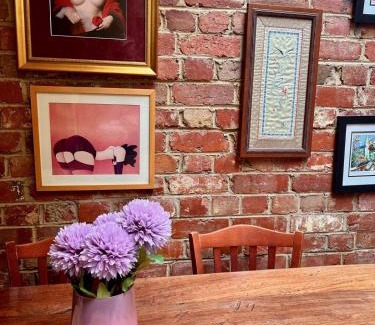 Brunswick Apartment | Quirky and Colourful on Foodies Favourite Lygon St
