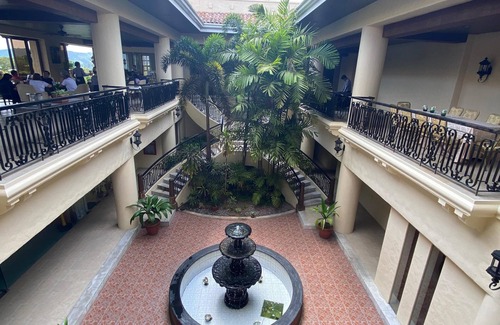 Tagaytay Apartment | Quite, scenic 42sm studio unit inside Splendido Taal Residential, Golf & Country