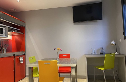 Alleuze Apartment | Résidence Apparten Ville Appartement 4 Personnes