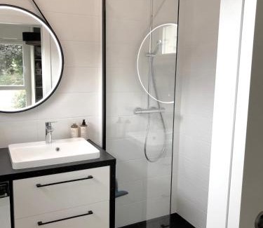La Marne Apartment | Résidence Brocéliande