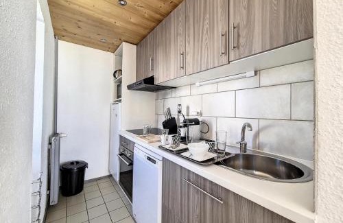 Les Menuires Apartment | Résidence Dorons - Appartement rénové · Centre station · Balcon MAE-0734