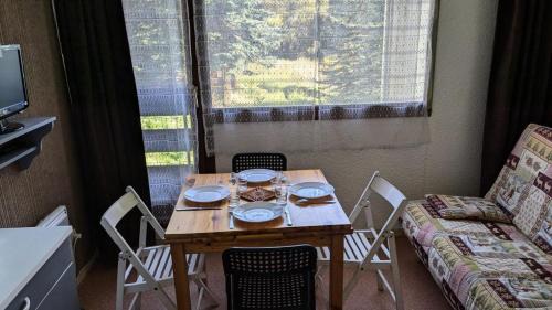 Orcieres-Merlette Apartment | Résidence Le Plein Soleil 2 - Studio 4 personnes, résidence Plein Soleil 2 à ORCIERES-MERLETTE, Alpes du Sud MAE-7574
