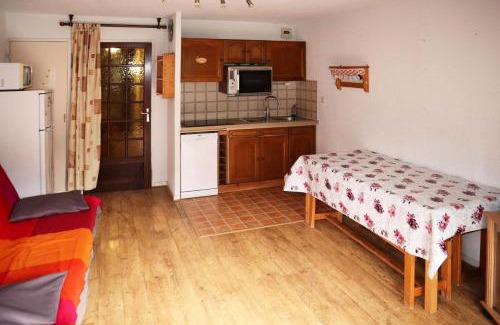 Les Orres Apartment | Résidence Les Flocons - Grand studio cabine 6 personnes MAE-6541