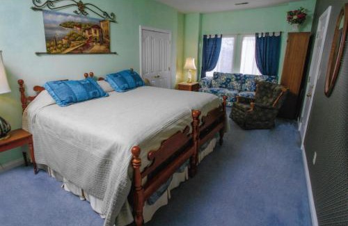 Versailles Bed & Breakfast | Rabbit Creek Bed & Breakfast