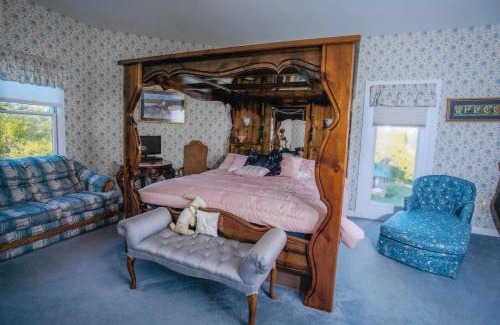 Versailles Bed & Breakfast | Rabbit Creek Bed & Breakfast