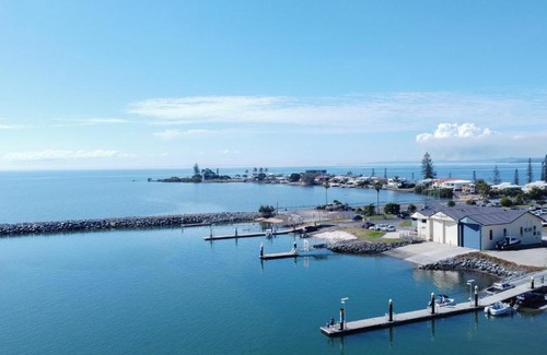 Raby Bay Villa | Raby Bay Scenic Canals Getaway