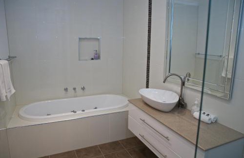 Yarra Glen Apartment | Race Course Apartments