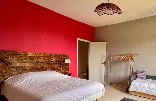 Champsevraine Villa | Racines Bussieroises Villa Avec Piscine à la Campagne