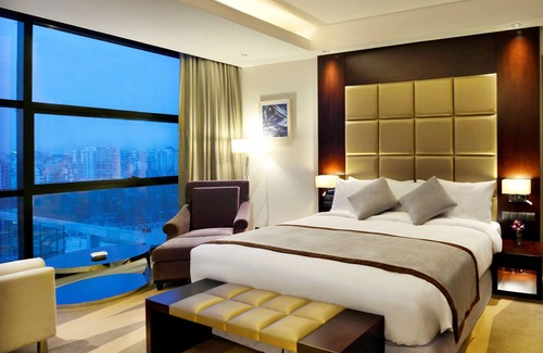 Chittagong Hotel | Radisson Blu Chattogram Bay View