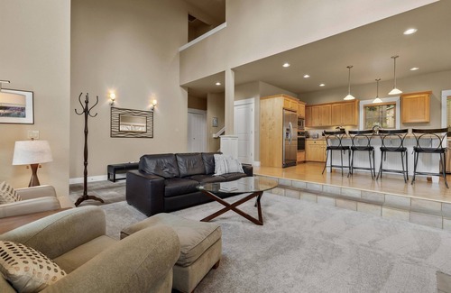 RiverWild House | Rafters Court River Wild | Mt Bachelor Village Resort, pool hot tub pet (dog) friendly