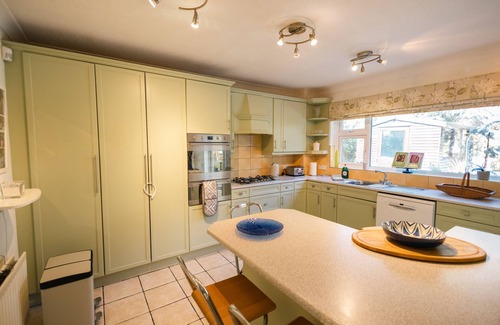 Friars Cliff House | 'Raggleswood' - a seaside home on Friars Cliff, Mudeford