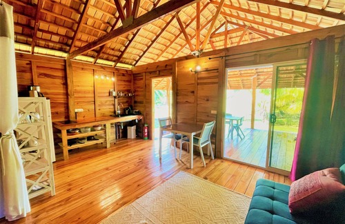 Uturoa Apartment | RAIATEA - Orion Pool Bungalow
