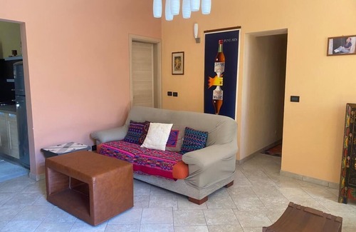 Asti Apartment | Railing house in the historic center of Asti