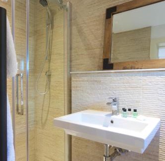 Nailsworth Apartment | Railway Apartments
