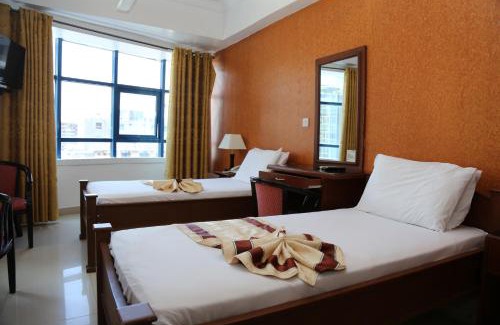 Kisutu Hotel | Rainbow Hotel