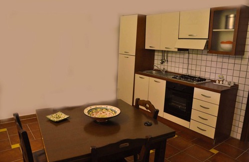 Marina di Pisticci House | Rainbow Houses – Yellow House Mare, Campagna e Relax