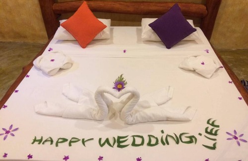 Kalawana Hotel | Rainforest Edge