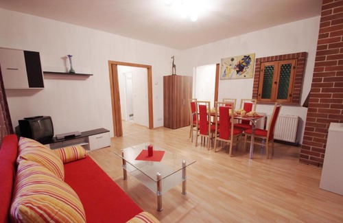 Pressbaum Apartment | Raisa Apartments Fünkhgasse