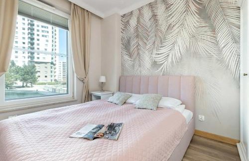 Piecki-Migowo Apartment | Rakoczego Modern Apartment Parking by Noclegi Renters