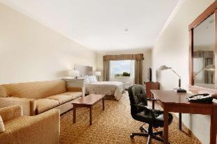 College Station Hotel | Ramada by Wyndham College Station