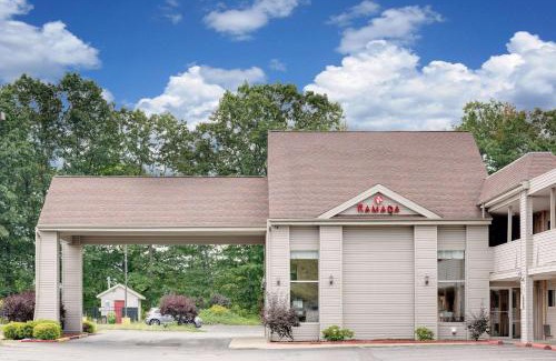 Fairview Park Hotel | Ramada by Wyndham Cleveland Airport West