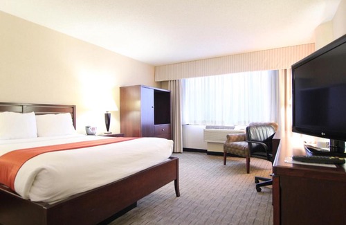 Eagan Hotel | Ramada by Wyndham Minneapolis Airport - Eagan